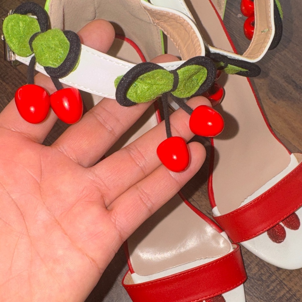 Vibrant Red and Green Women's Heels - Picture 10 of 14